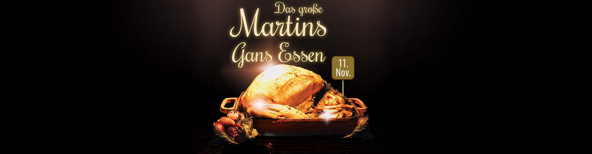 Knusprig gebratene Martinsgans im Bräter, serviert im Hotel & Restaurant am Huntepadd in Dötlingen zum Martinsgans-Essen 2025