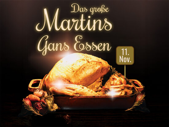 Knusprig gebratene Martinsgans im Bräter, serviert im Hotel & Restaurant am Huntepadd in Dötlingen zum Martinsgans-Essen 2025