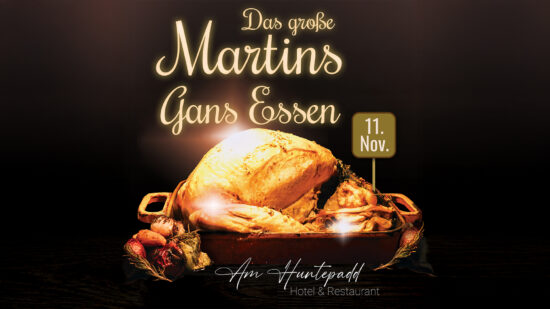 Knusprig gebratene Martinsgans im Bräter, serviert im Hotel & Restaurant am Huntepadd in Dötlingen zum Martinsgans-Essen 2025